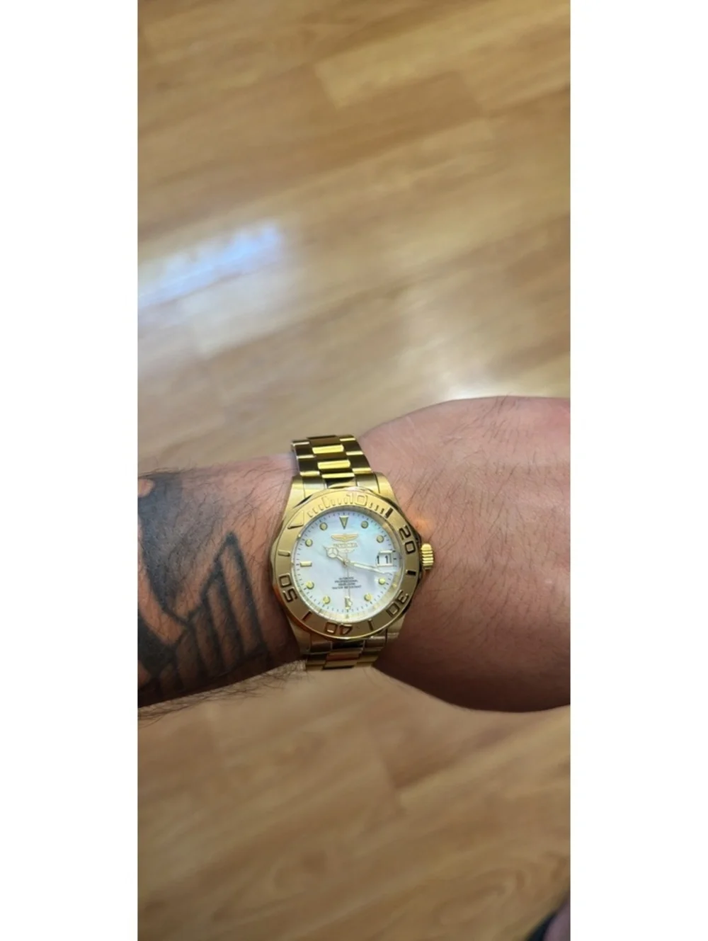 Invicta Pro Diver 28694 Automatic Gold Pearl Watch 40mm